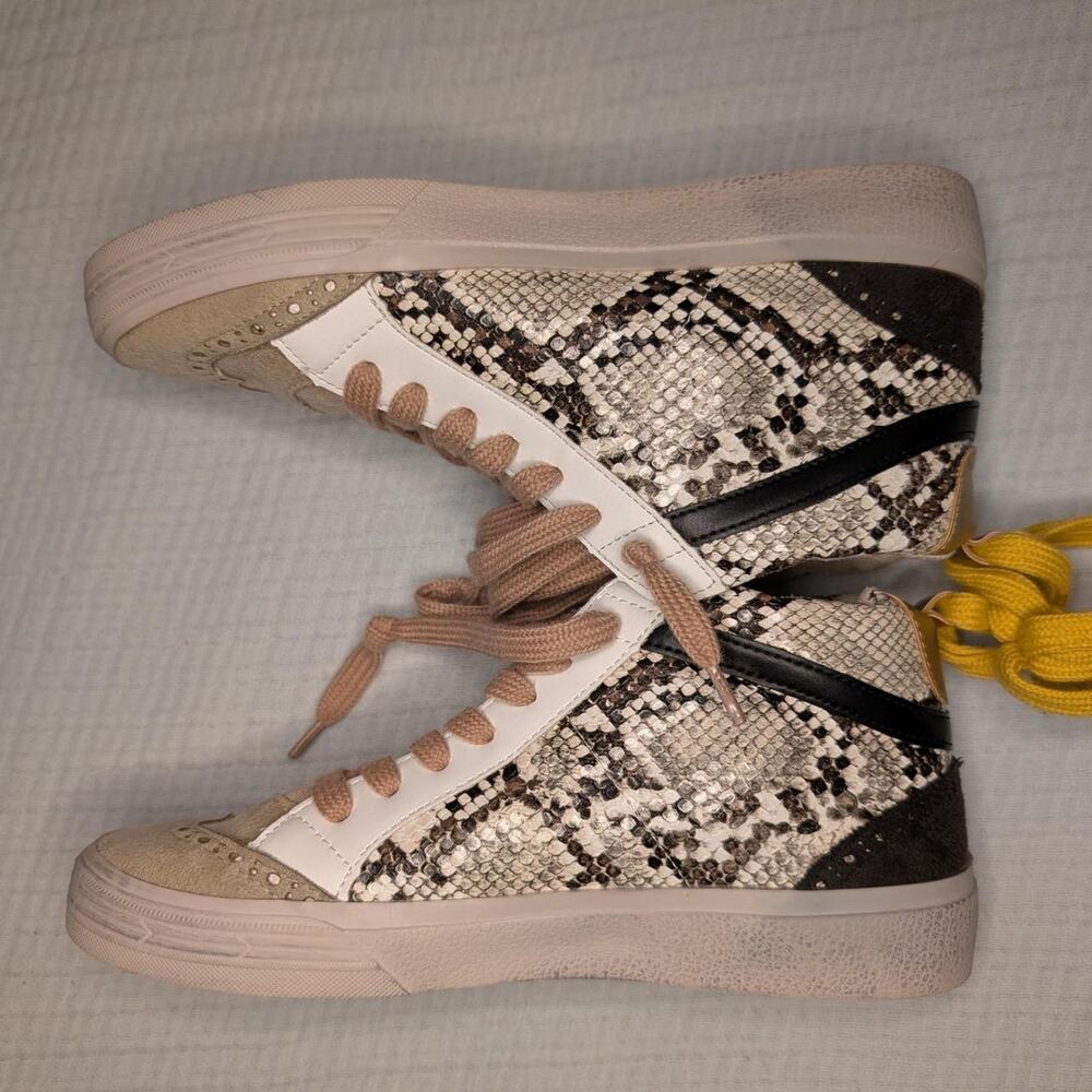 Women's Shu Shop Paulina Snake Skin High Top Sneakers - Size 7